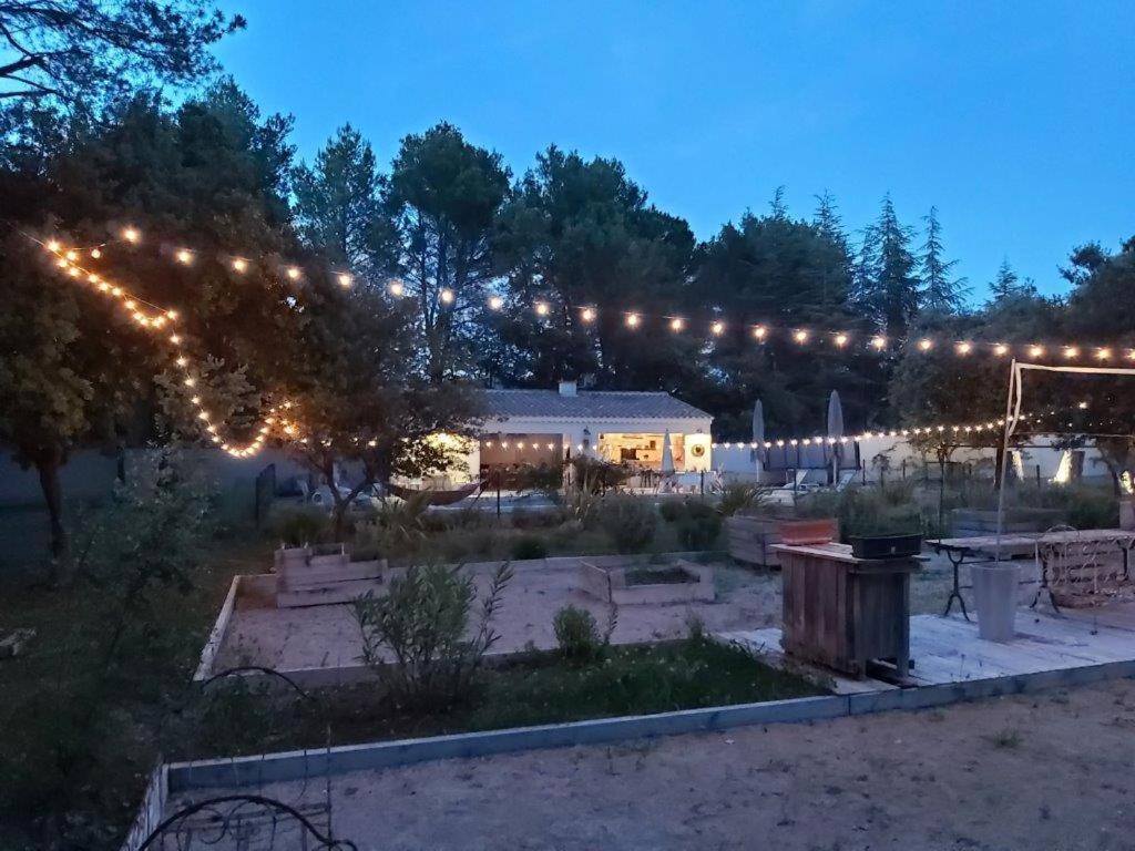 Willa Gite Dans Les Pins Avec Piscine Mazan Zewnętrze zdjęcie